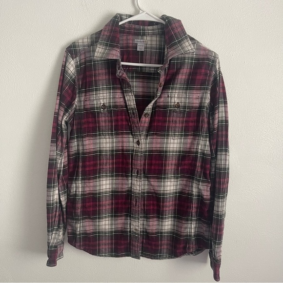 Carhartt Women’s flannel shirt plaid Size M button up red green - Picture 1 of 11